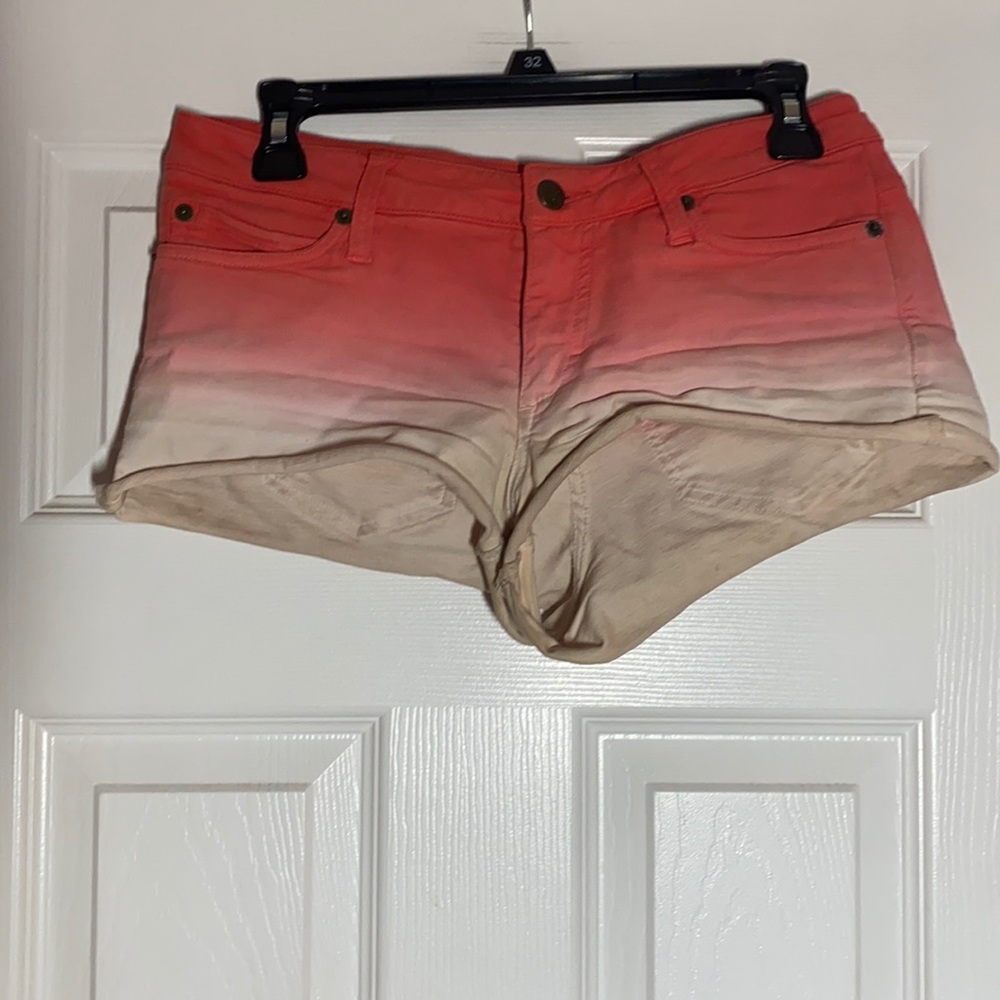 3/$10 - Springtime pink ombré low rise shorts